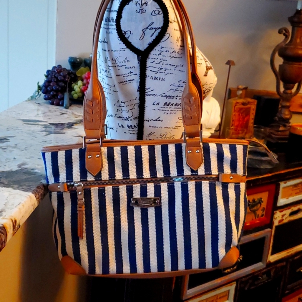 Rosetti Navy and cream striped 👛 👜 purse